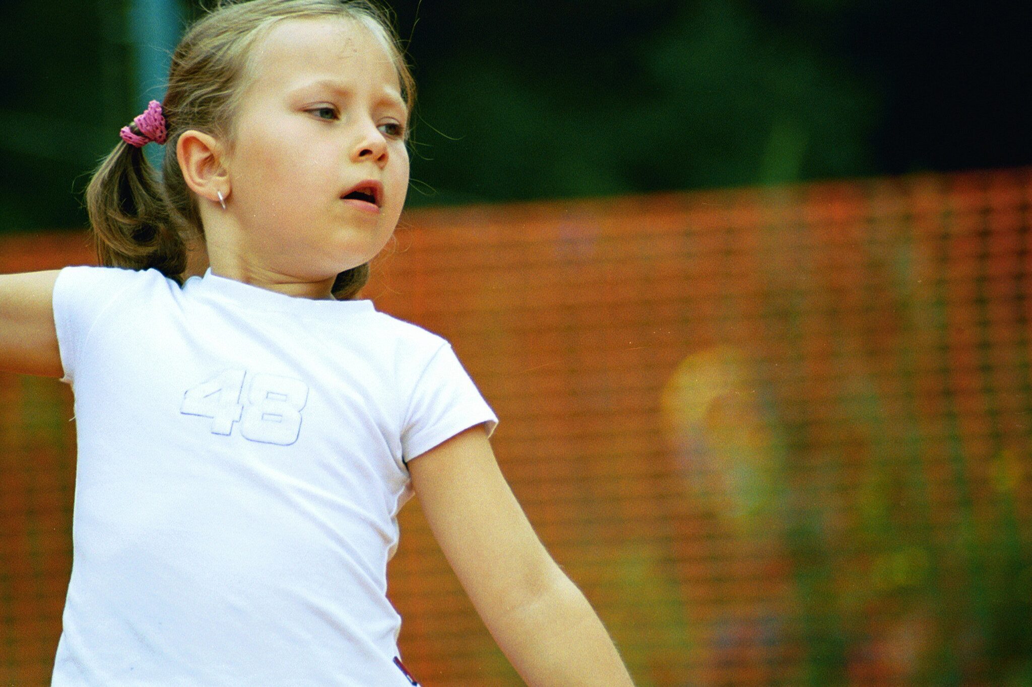 zdjęcie z galerii „PIWNICZNA 2005” — szkoła tenisa ziemnego / nauka tenisa / treningi / turnieje / obozy — Sosnowiecka Szkoła Tenisa Ziemnego — korty tenisowe przy al. Mireckiego 4