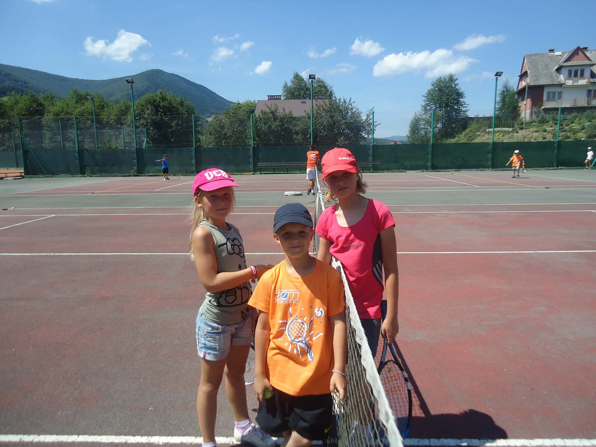 zdjęcie z galerii „MSZANA T1” — szkoła tenisa ziemnego / nauka tenisa / treningi / turnieje / obozy — Sosnowiecka Szkoła Tenisa Ziemnego — korty tenisowe przy al. Mireckiego 4 w So